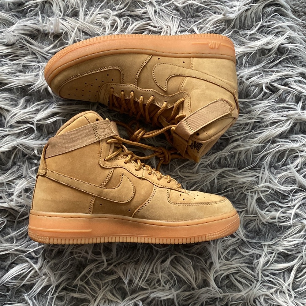 Nike Air Force 1 Flax/Wheat High Top (2016) Sneakers